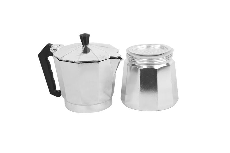Cafetera italiana plateada de aluminio 9 tazas Sinsa, vista frontal con cuerpo y base separados