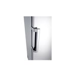 Refrigerador LG Inverter de 14 pies B-Thor acero inoxidable, primer plano del tirador metálico de la puerta