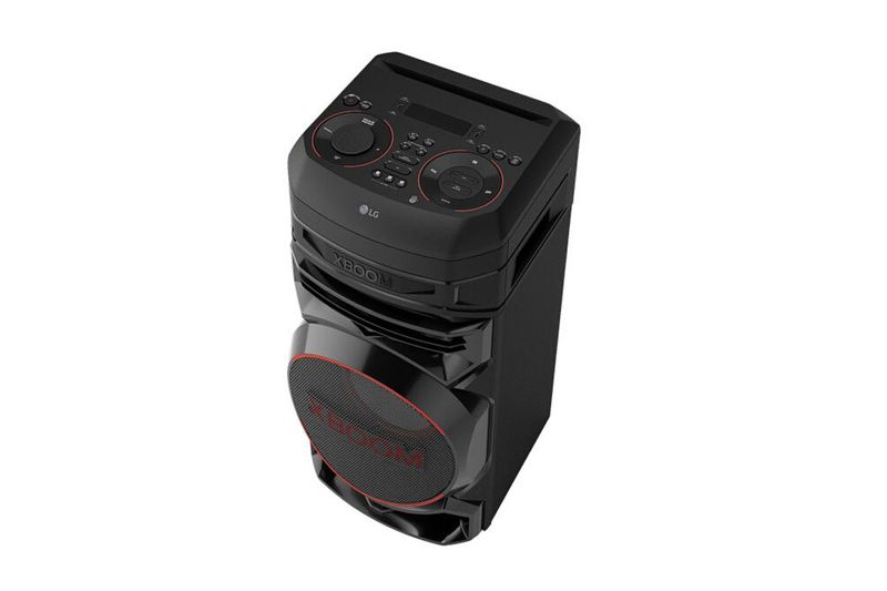 Parlante vertical Bluetooth Xboom 300 W RNC5 LG, vista superior inclinada del panel de control y botones