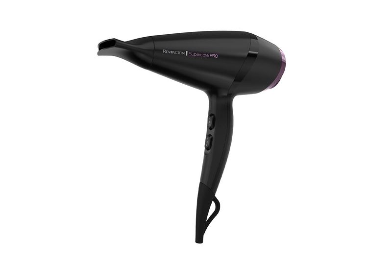 Secadora de cabello Supercare Pro con turmalina Remington, vista lateral del equipo en color negro con detalle púrpura