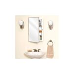 Gabinete baño 16 x 26 pulgadas Zenith, instalado sobre lavamanos con puerta abierta mostrando botellas de aseo