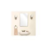 Gabinete baño 16x26 pulgadas Zenith, instalado en pared sobre lavamanos blanco con lámparas y toallero laterales