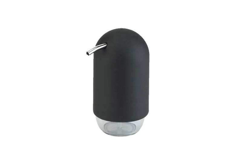 Dispensador de jabón negro moldeado plástico Umbra, vista frontal con boquilla cromada y base transparente