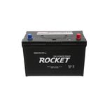 Batería SMF 30HL-102 780 CCA 12V 17P/5.4L Rocket, vista frontal en color negro con bornes azul y rojo