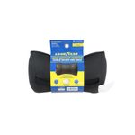 Almohada soporte para cuello para auto negro Goodyear, producto en su empaque con descripción técnica y medidas