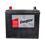 Batería Energizer EN-51R-500, CCA 500 AMP, vista frontal con terminales rojo y negro y etiqueta de garantía