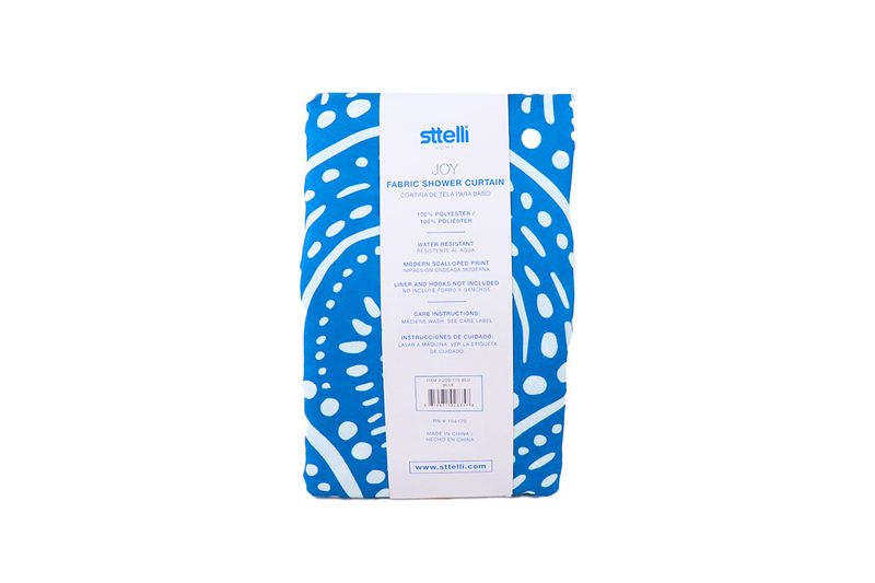 Cortina de baño azul Joy Sttelli, empaque frontal con etiqueta blanca y detalles técnicos sobre el producto