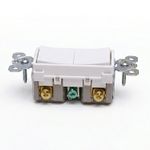 Interruptor Radiant Bticino de 15 Amp y 125 VAC blanco Artepal, vista frontal del mecanismo con terminales de conexión