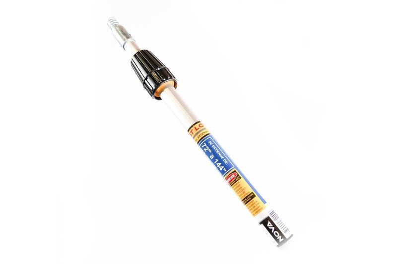 Extensión para rodillo telescópica semi profesional Nova de aluminio de 72 x 144 pulgadas, primer plano del conector roscado