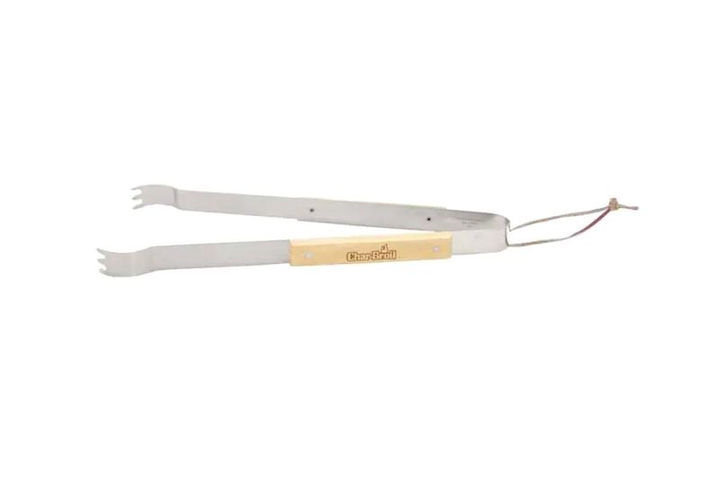 Pinza de acero inoxidable con mango madera Char-Broil, vista lateral completa sobre fondo blanco