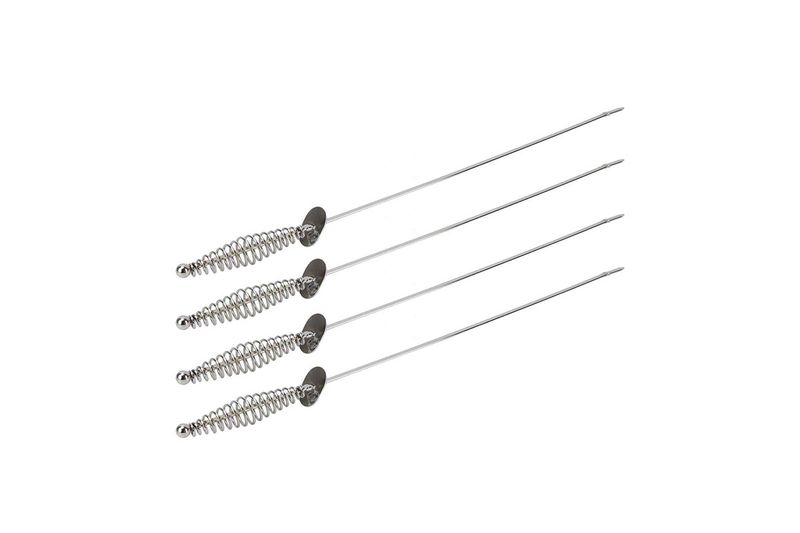 Set de pinchos para BBQ de 4 piezas Grill Mark, cuatro pinchos metálicos plateados con mango en espiral