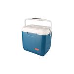 Hielera 28 qt azul Xtreme Coleman, vista frontal en ángulo con tapa blanca y asa superior extendida