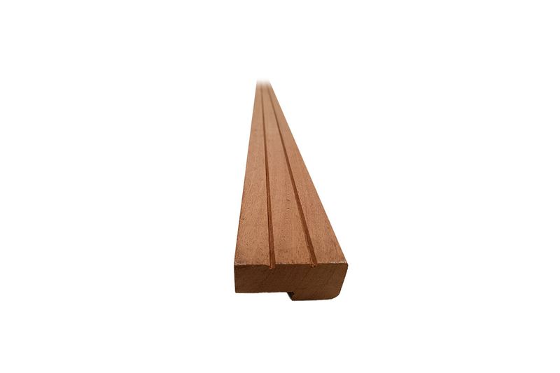 Marco Santa María Finger Joint de espesor 40 x 80 cm Finger Joint, vista en perspectiva del perfil de madera clara