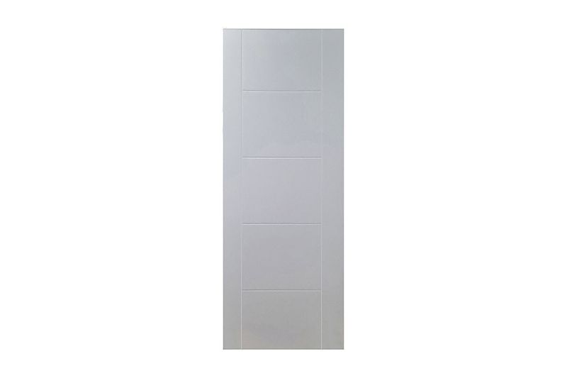 Puerta metal Amparo 90 x 210 cm Puertas Globales, vista frontal completa en color blanco con divisiones horizontales