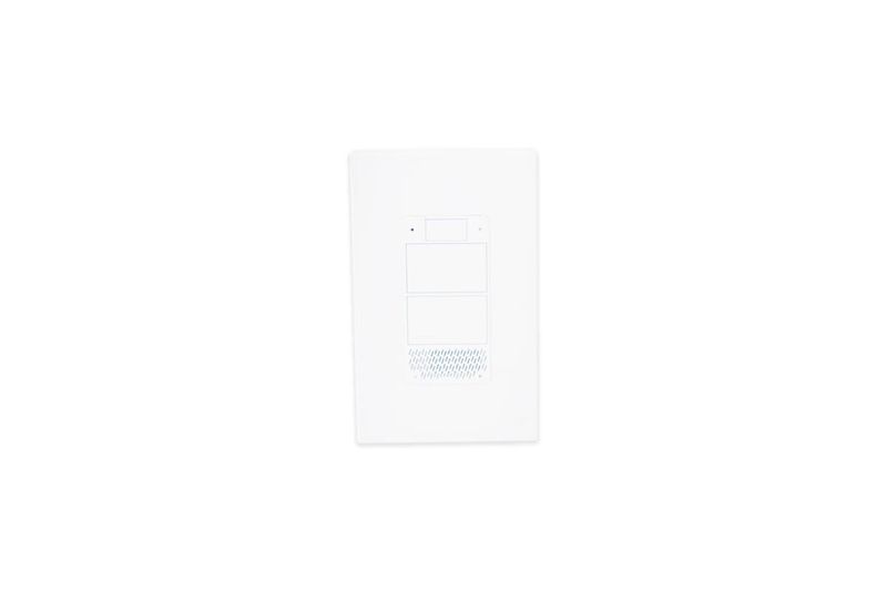 Dimmer Decora Smart Voice blanco con Alexa incluido Leviton, vista frontal del dispositivo instalado en placa blanca