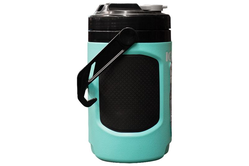 Termo 1/2 galón aqua/negro Latitude Pro Igloo, vista lateral detallando la asa negra y el cuerpo color aqua