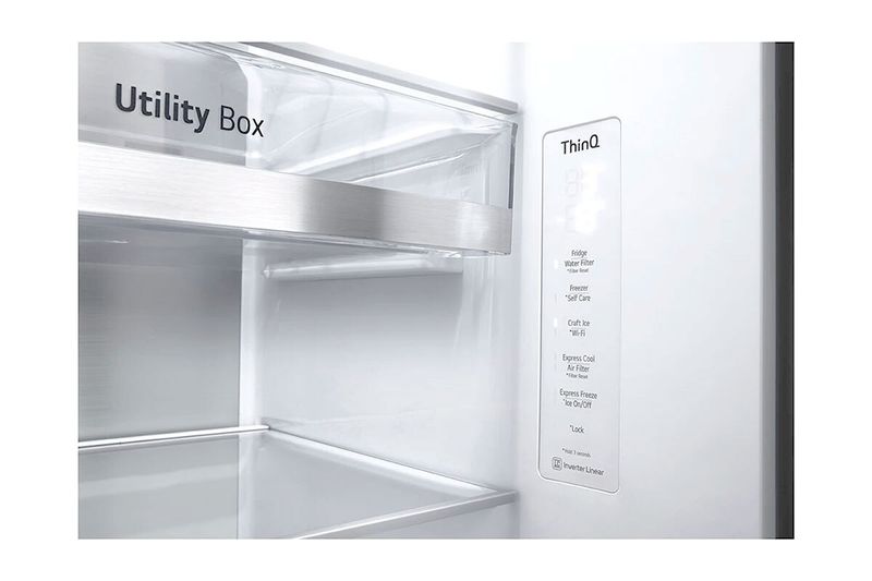 Refrigerador inverter Instaview Door in Door 812 L Craft Ice LG, primer plano del panel de control digital ThinQ y Utility