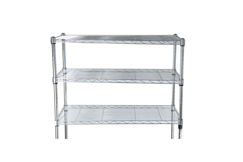 Estante con ruedas 5 niveles cromado 75x35x155 cm Hoggan, vista frontal del mueble armado sin las ruedas
