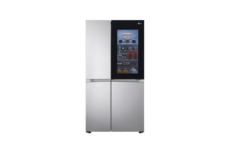 Refrigerador inverter Instaview sin dispensador SBS 655 L silver LG, vista frontal con panel de vidrio negro y acero