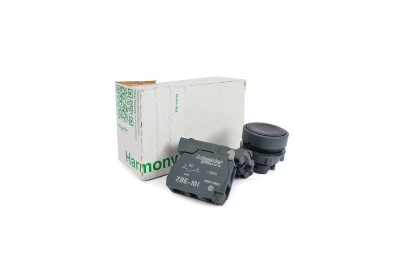 Pulsador negro 1NA 22 mm plástico XB5 Schneider Electric, piezas desarmadas junto a su caja blanca de Harmony