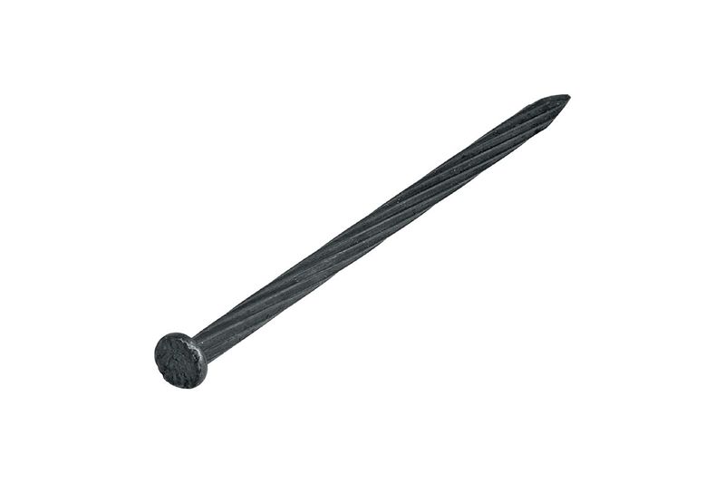 Clavo negro para concreto 4 pulgadas bolsa 1 kg 74 und Fiero, primer plano de un solo clavo con cuerpo estriado
