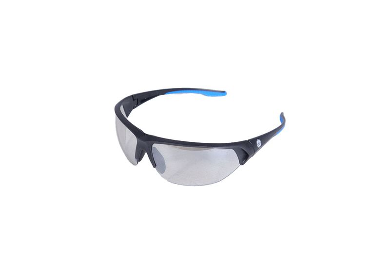 Lente de seguridad gris GE Sport antiempaño UV General Electric, vista lateral con detalle de patillas negras y azul