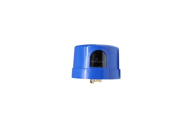 Fotocelda sin base 1000 W 105/285 V Eagle, vista frontal del dispositivo en color azul con sensor transparente