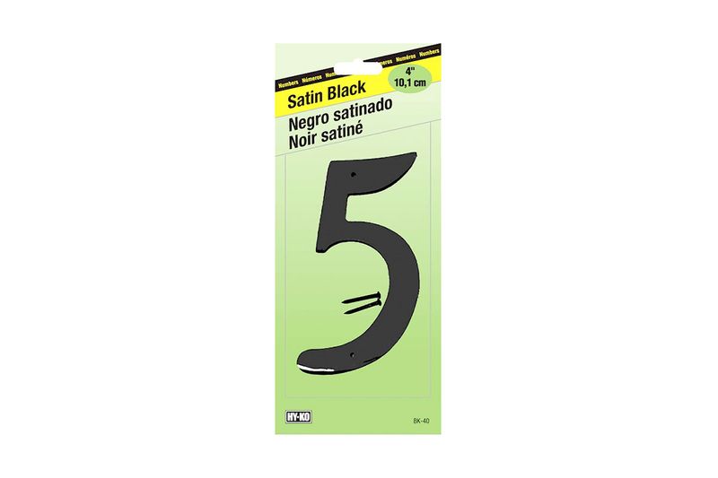 Número 5 satín negro de 4 pulgadas Hy-Ko, en empaque blister con tornillos de fijación incluidos