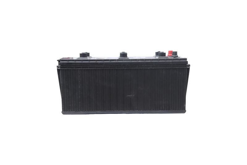 Batería Energizer EN-4D-1000, CCA 1000 amp, vista frontal del cuerpo negro con terminales superiores y protector rojo
