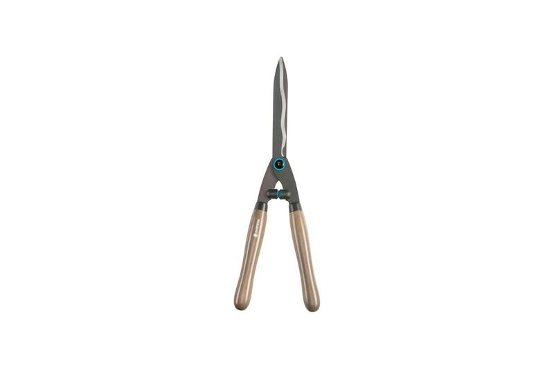 Tijera podar 53 cm mango madera hoja ondulada 230 mm Gardena, vista frontal completa con mangos de madera clara