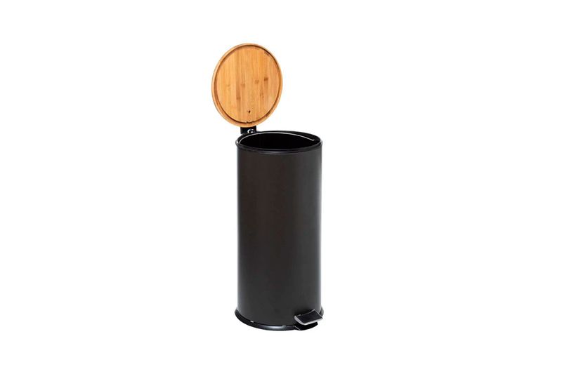 Basurero de pedal 30 l metálico negro 5five, cuerpo cilíndrico con tapa de madera abierta hacia arriba