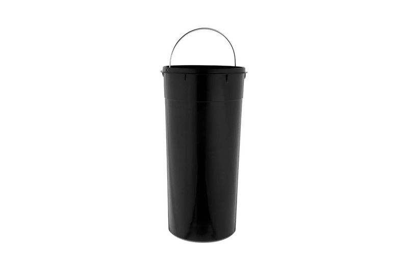 Basurero de pedal 30 l metálico negro 5five, cubo interno de plástico negro con asa metálica plateada