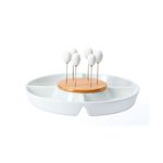 Set de plato para servir porcelana blanca Koopman, con base de madera circular y palillos con punta ovalada blanca