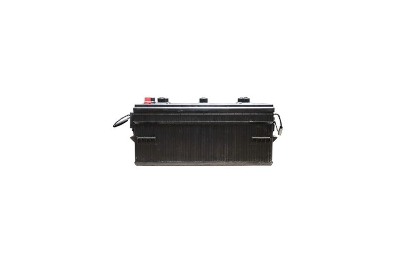 Batería Energizer EN-8D-1125, CCA 1125 amp, vista frontal del equipo en color negro con terminales superiores