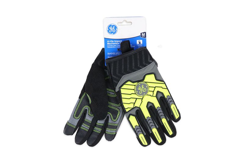 Guante para mecánico General Electric verde talla M contraimpacto, par de guantes fuera de su empaque sobre fondo blanco