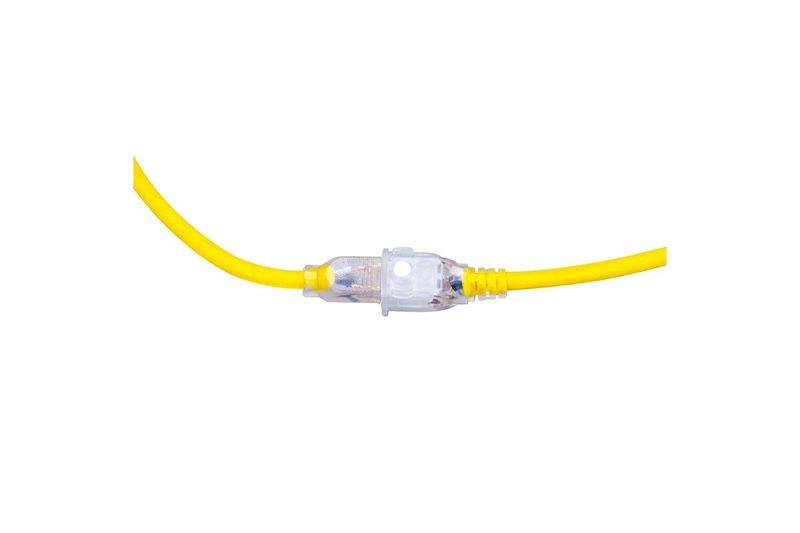 Extensión eléctrica 14/3 15A 125V 50 pies amarilla Ace, primer plano del interruptor transparente en el cable
