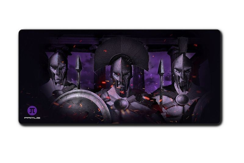Alfombrilla de mouse XXL gaming Primus, vista superior con ilustración de guerreros espartanos en tonos púrpura y negro