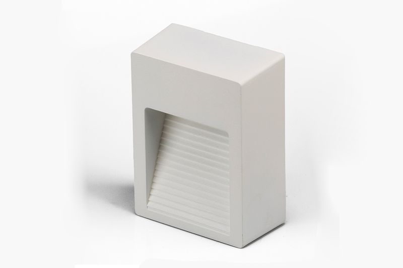 Luminaria exterior de pared Frankfurt Chaflán 1L G9 blanco Germany Blumenau, vista diagonal del aplique rectangular