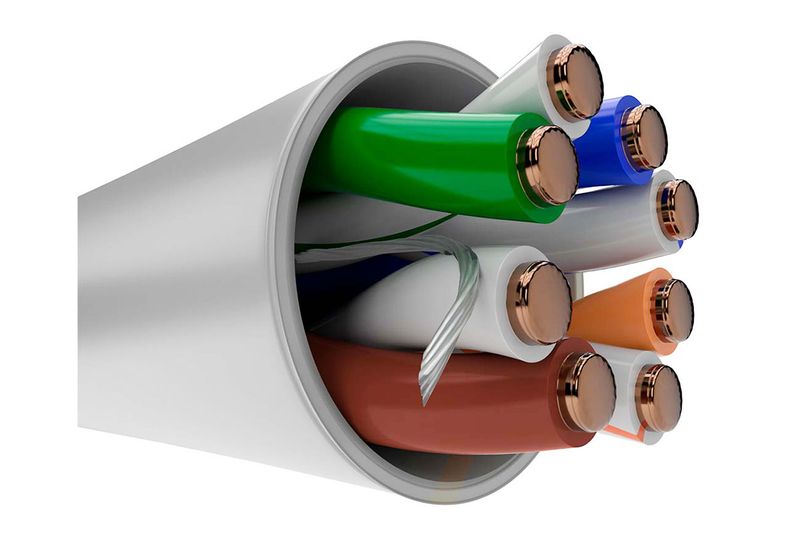 Cable UTP 4 pares 25 AWG CM gris Cat5e Nexxt, primer plano del corte transversal mostrando los hilos de colores y cobre