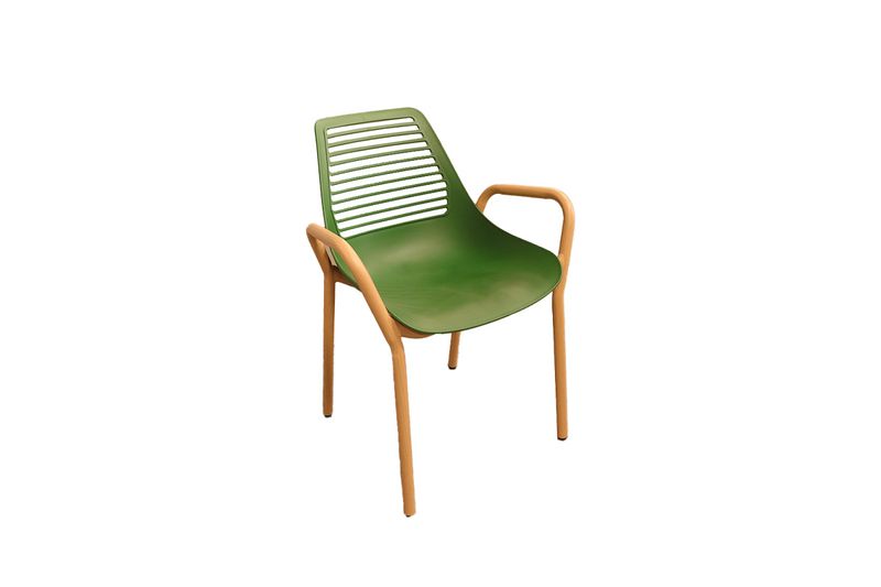 Silla plástica verde Concepts, vista lateral desde abajo que muestra las patas de madera clara
