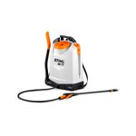 Bomba manual para fumigar mochila 18 L Stihl, tanque blanco con detalles naranjas y lanza de aplicación negra