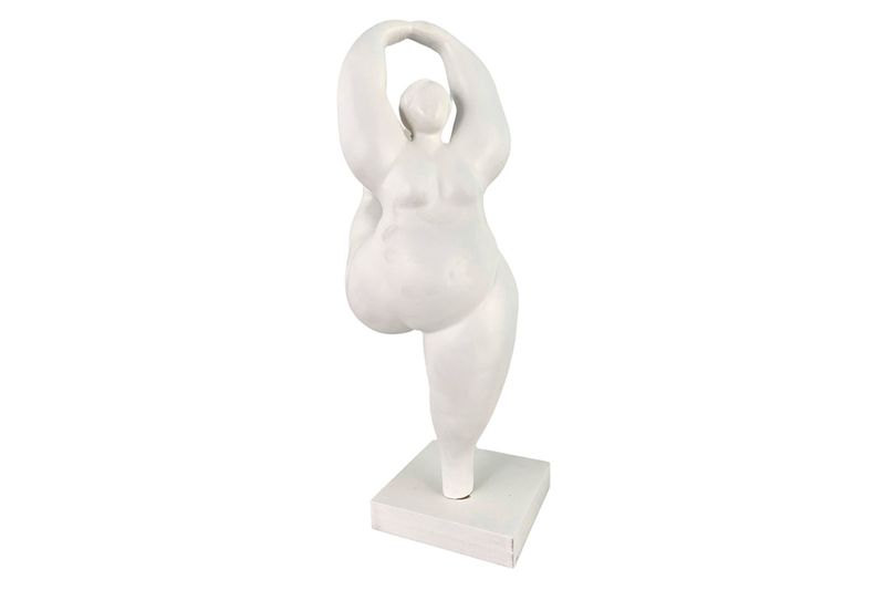 Figura decorativa dama blanca 22 x 18 x 50.5 cm Concepts, detalle de la silueta femenina sobre base cuadrada blanca