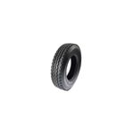 Llanta 825 R16 16PR HF-702 Sunfull, vista tridimensional en ángulo que muestra el dibujo de la banda de rodadura