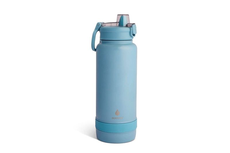 Botella insulada 40 onzas Push Surt Manna, vista frontal de cuerpo azul celeste con tapa transparente y asa