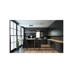 Lámpara colgante LED Camacho negro/madera Eglo, instalada sobre una barra de cocina en un ambiente moderno y oscuro