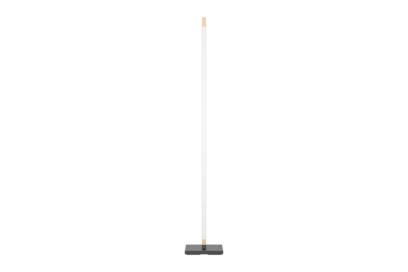 Lámpara de piso LED Camacho negro/madera Eglo, vista frontal completa del equipo encendido sobre fondo blanco