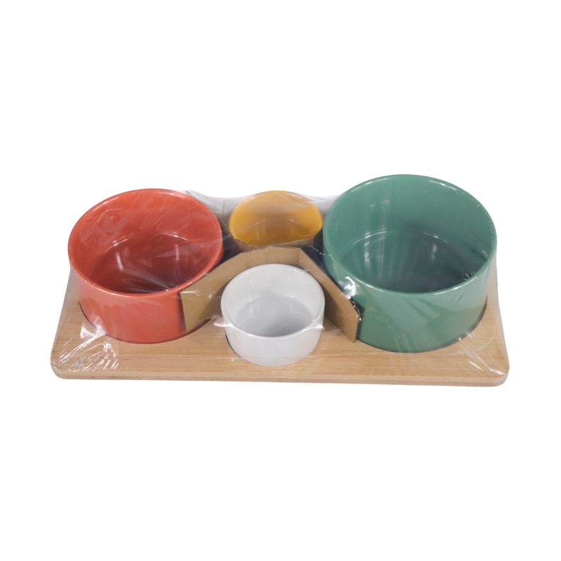 Set de tazón 5 piezas Life Art, envuelto en plástico sobre base de madera con cuencos rojos, verdes, amarillos y blancos