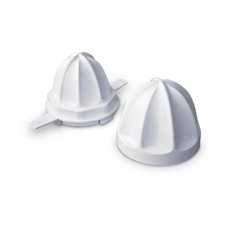Exprimidor de cítricos 1 l 25 W blanco Oster, detalle de los dos conos exprimidores de plástico blanco