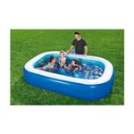 Piscina inflable rectangular Family Pool Aventura Submarina 2.62 x 1.75 x 0.51 m Bestway, con niños y un adulto en el césped