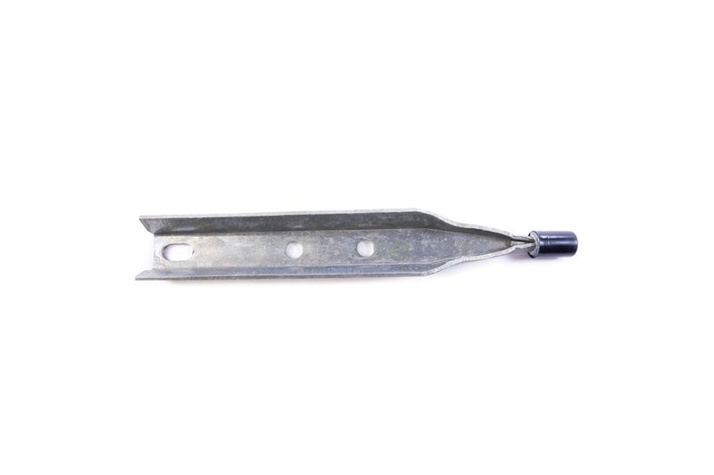 Espiga punta de poste de 18 pulgadas con rosca de 1 pulgada Artmark, vista lateral completa con punta negra